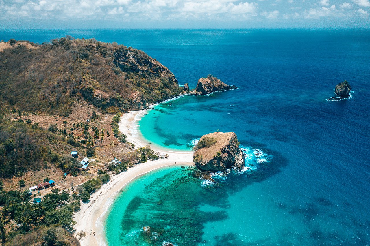 Pantai Indah di Flores